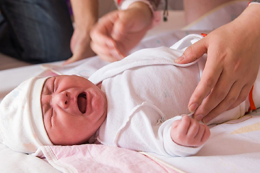 Men tiêu hóa cho trẻ sơ sinh cần sự chỉ định của bác sĩ.