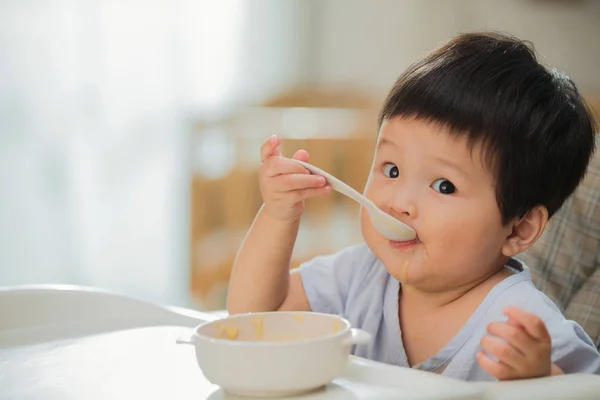 Cốm vi sinh giúp hỗ trợ tăng cường hấp thu dinh dưỡng.