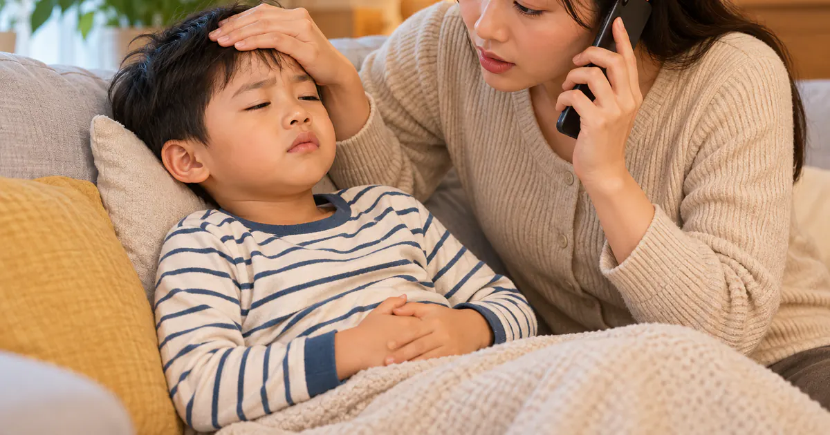 Người chăm sóc theo dõi trẻ mệt và chuẩn bị liên hệ nhân viên y tế