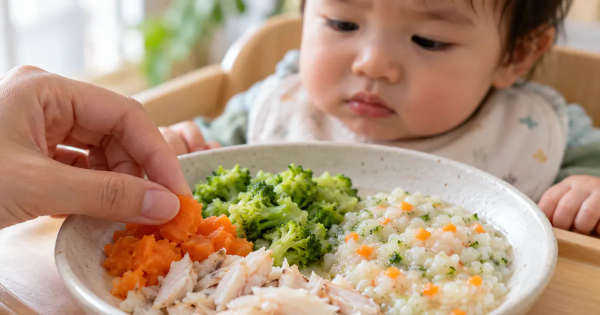 Món ăn mềm ẩm có độ lợn cợn phù hợp cho trẻ tập nhai