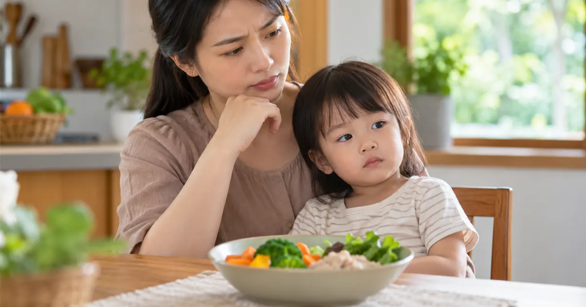 Cha mẹ tìm hiểu trẻ chậm tăng cân có nên tự bổ sung vitamin không
