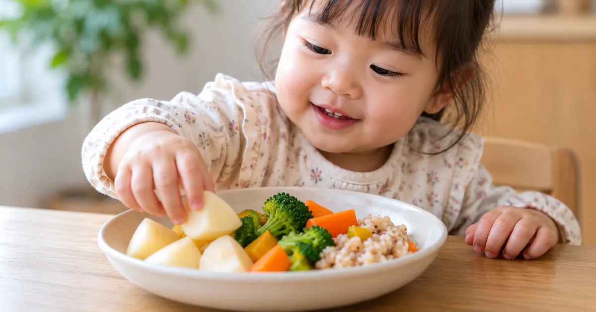 Khẩu phần đa dạng với rau quả mềm cho trẻ bị táo bón