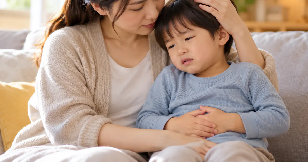 Mẹ tìm hiểu trẻ xì hơi có mùi chua nguyên nhân do đâu